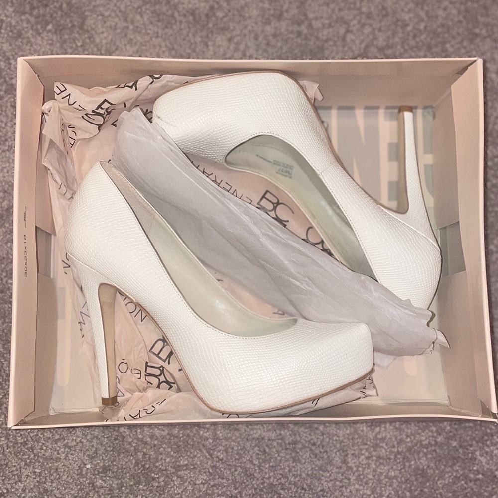 BCBG Generation White Rumba Snake Heel